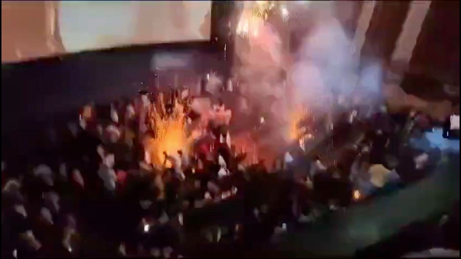 Viral Video Falsely Claims Fireworks Exploded In Screening Of ‘The Holdovers’